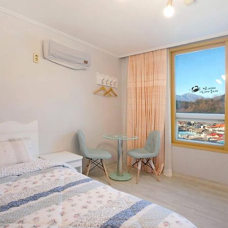 Naksan World Beach Yangyang Exteriör bild